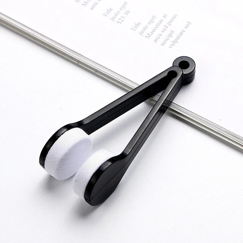 2-in-1 Microfibre Lens Cleaner